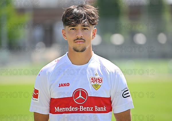 Laurin Ulrich VfB Stuttgart Portraittermin VfB Stuttgart 2022 2023 Licence Player Football 1. Bundesliga Men GER Stuttgart 05. 07. 2022