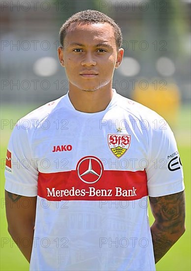 Roberto Massimo VfB Stuttgart Portraittermin VfB Stuttgart 2022 2023 Licence Player Football 1. Bundesliga Men GER Stuttgart 05. 07. 2022
