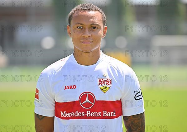 Roberto Massimo VfB Stuttgart Portraittermin VfB Stuttgart 2022 2023 Licence Player Football 1. Bundesliga Men GER Stuttgart 05. 07. 2022