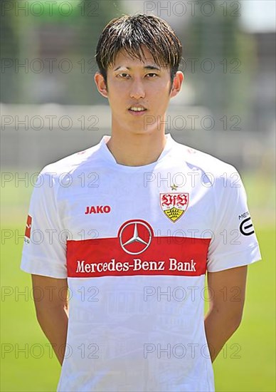 Hiroki Ito VfB Stuttgart Portraittermin VfB Stuttgart 2022 2023 Licence Player Football 1. Bundesliga Men GER Stuttgart 05. 07. 2022