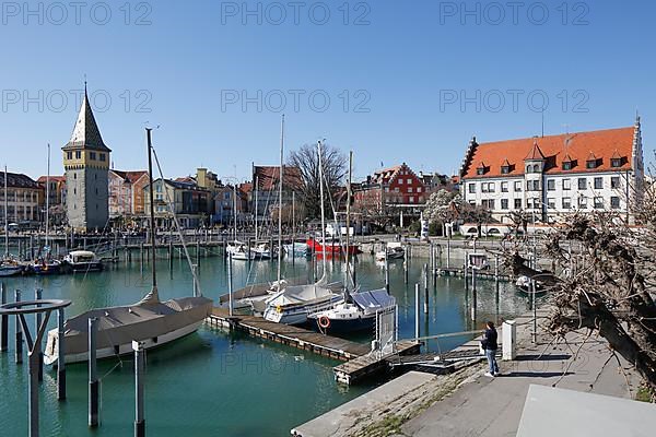 Harbour with Mangturm