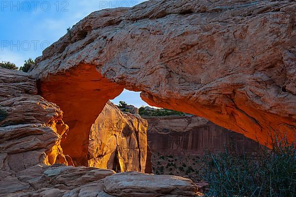 Mesa Arch at sunrise