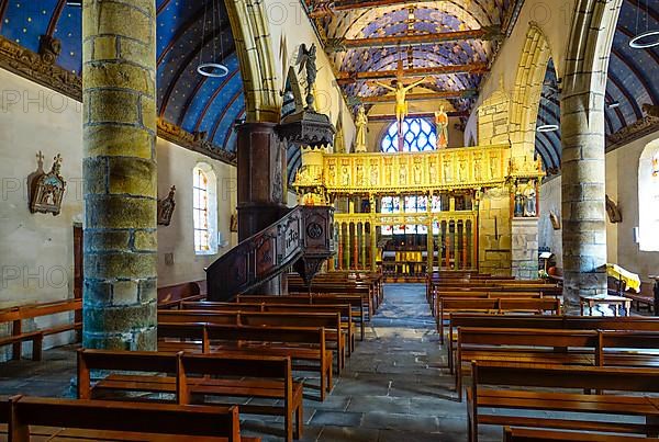 Enclosed parish Enclos paroissial, interior Saint-Yves church