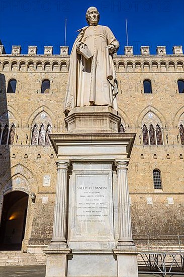 Statue of Sallustio Bandini, Piazza Salembeni