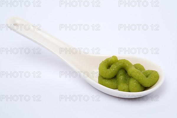Wasabi, green wasabi paste