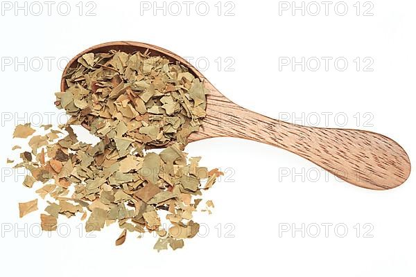 Dried leaves of the bitter orange, used as herbal medicine and scent