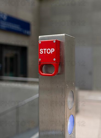 Emergency switch at a railway station, Berlin-Mitte