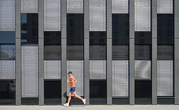 Modern architecture, Venetian blinds