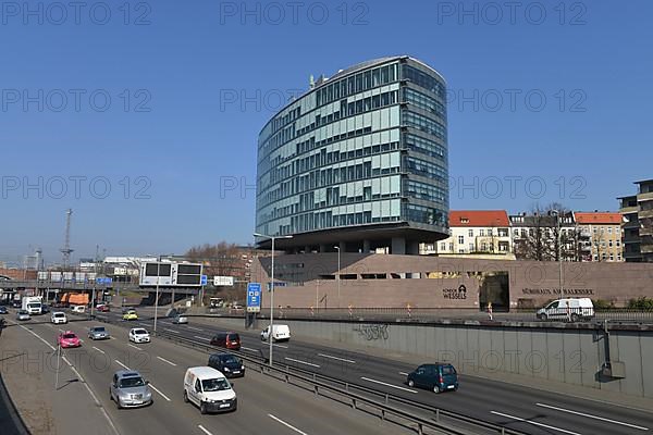 Office building at Halensee