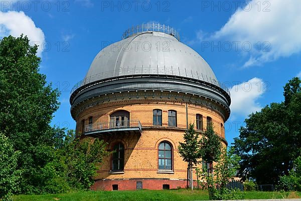 Large refractor