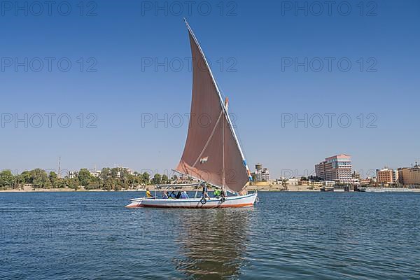Sailing boat