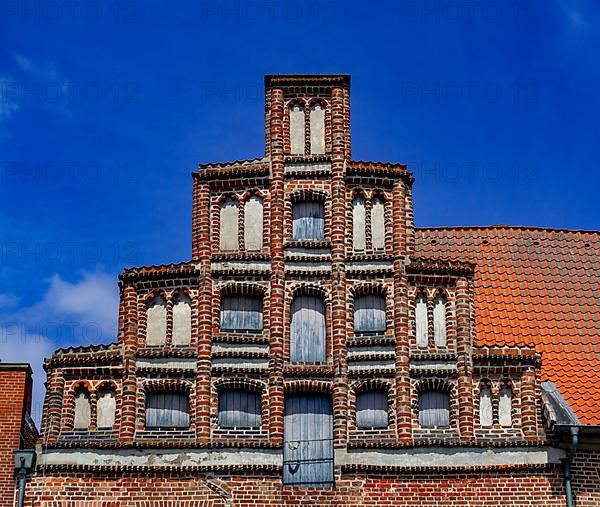 Brick house on the square Am Sande
