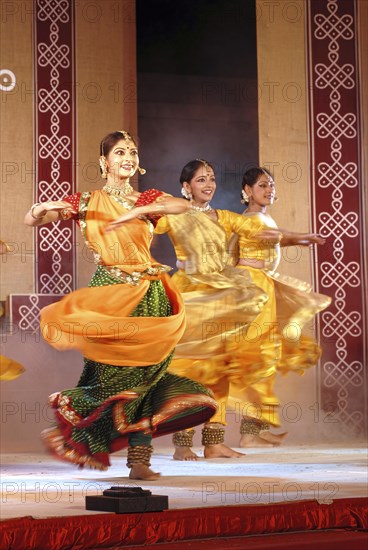 Kathak dance in Natiyanjali festival in Perur temple