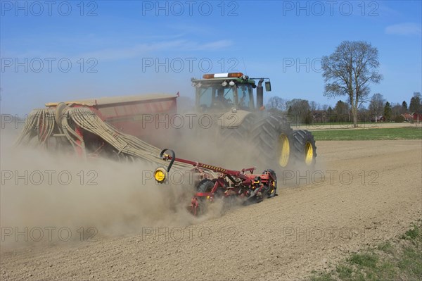 John Deere 8530 tractor with Vaderstad seed drill