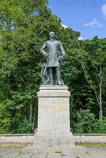 Monument Albrecht von Roon