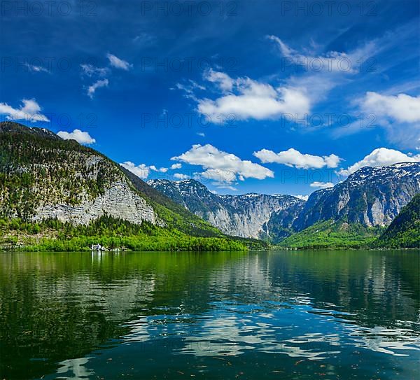Hallstaetter See mountain lake in Austria. Salzkammergut region