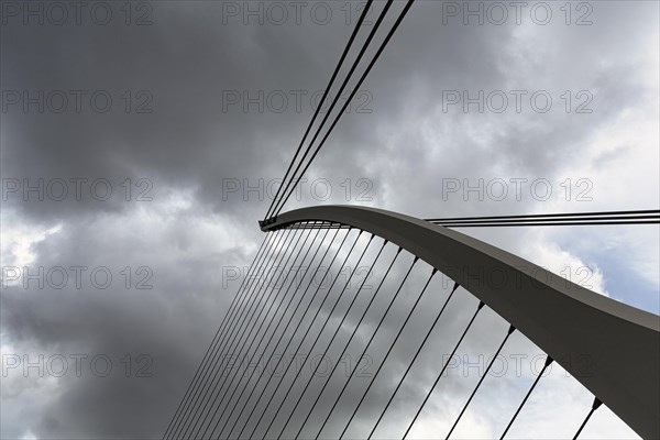Samuel Beckett Bridge