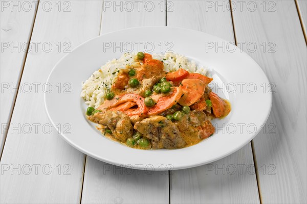 Goulash with rice and vegetablse