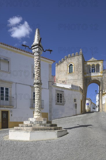 Pillory and Santa Clara Arch