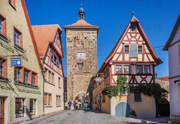 Spitalgasse and Braeuturm
