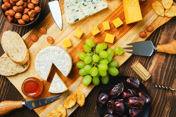 Top view of cheese plate with dorblu
