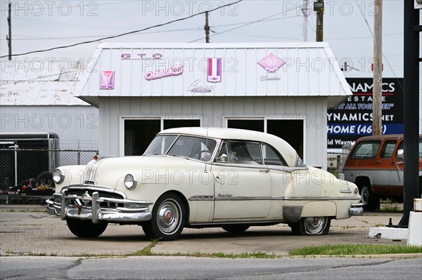 Pontiac Model Eight