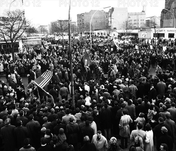 The 1968 International Vietnam Congress and the subsequent demonstration by students from the Technical University of Berlin and 44 other countries was one of the most important events of the 1960s an...