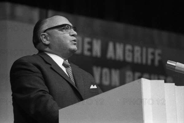 The party congress of the German Peace Union