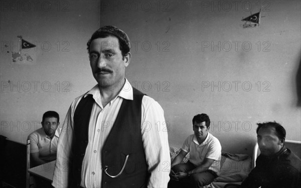 The report in a daily newspaper in Duesseldorf in 1968 about rent-seeking by Turkish workers aroused the pastor of the Protestant church. The report in a daily newspaper in Duesseldorf in 1968 about t...