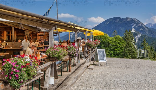 Sun terrace of the Kolbensattelhuette with Laber 1686m