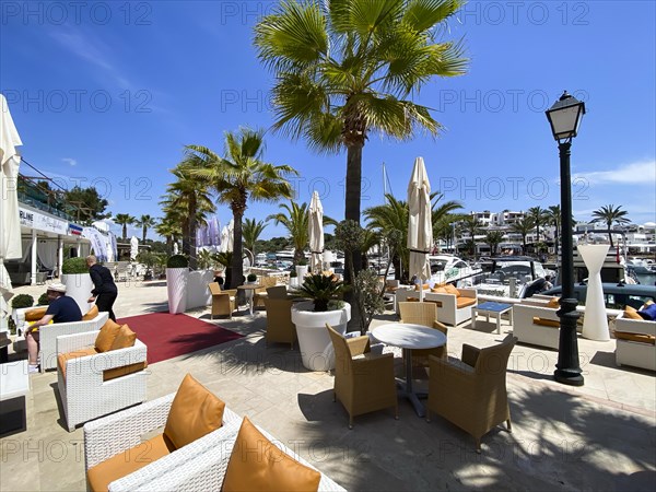 Restaurant in Cala Llonga Harbour