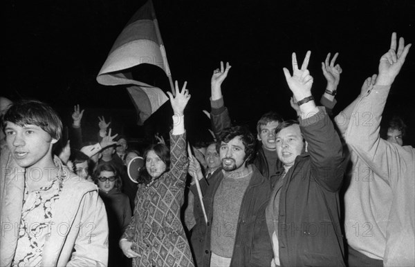 The right-wing radical action Resistance of the NPD was a nationwide response to Willy Brandt's policy of understanding with the East in 1970. These generated a sometimes furious reaction from left-wi...