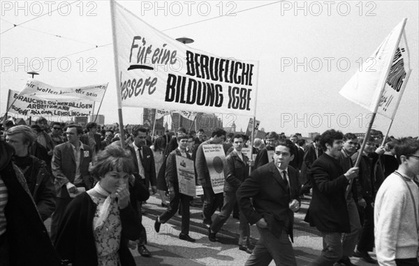 In the years 1965 to 1971