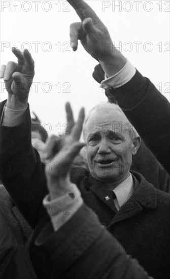 The right-wing radical action Resistance of the NPD was a nationwide response to Willy Brandt's policy of understanding with the East in 1970. These generated a sometimes furious reaction from left-wi...