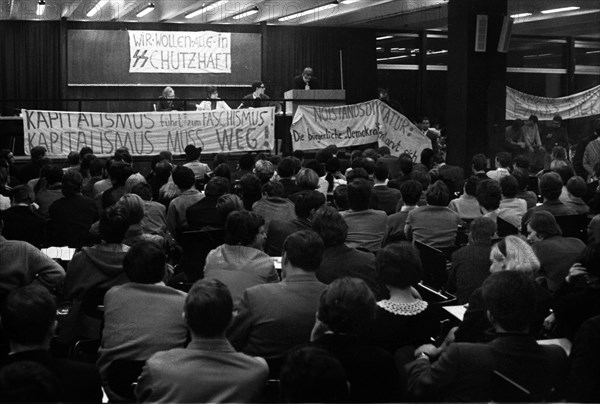 The Ruhr Action against the Emergency Laws in 1968 turned against the emergency legislation with numerous local actions by students