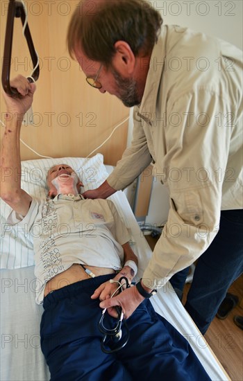 The Mother Theresa Hospice offers its guests a dignified home in a new friendly ambience for the patients in their last stage of life. This patient with carcinoma of the floor of the mouth caused by s...