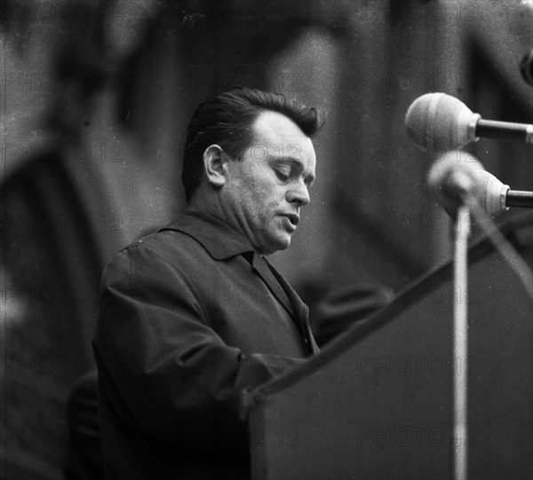 The Congress Emergency of Democracy was a first significant manifestation of the trade unions and other democratic forces against the emergency laws on 30 October 1966 at the Roemer in Frankfurt/M. Ge...