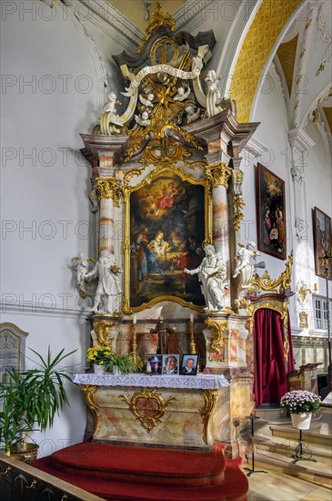 Side altar