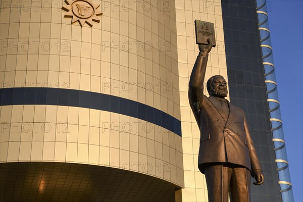 Statue of Sam Nujoma