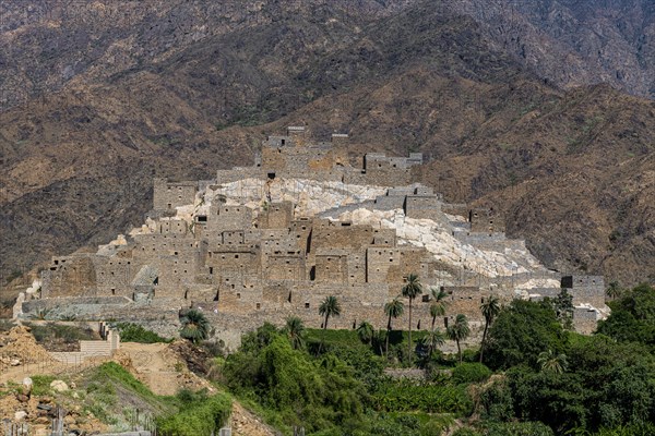 Zee Al-Ayn historic mountain village