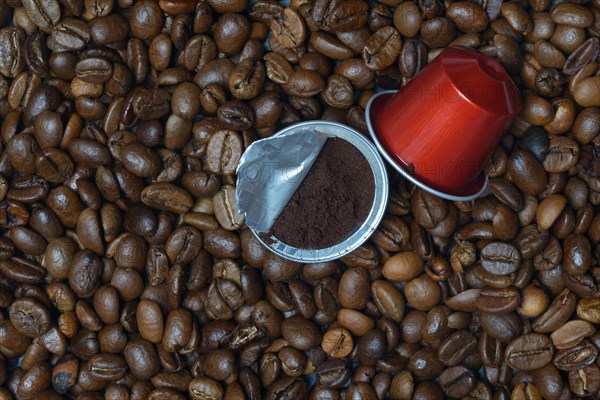 Coffee capsules and coffee beans