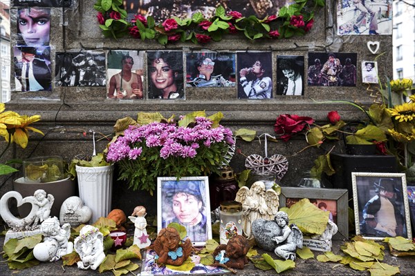 Memorial of Michael Jackson at the monument of Orlando di Lasso