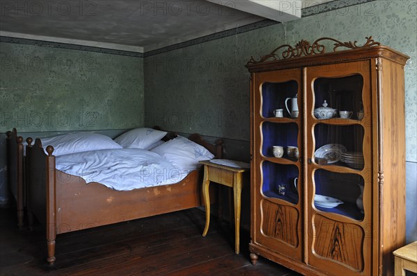Upper parlour