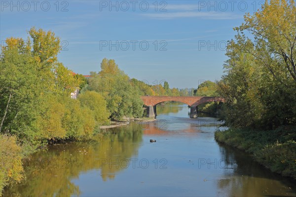 Landfuhr bridge over the river Nahe in autumn