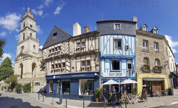 Half-timbered houses on the Pl. du General de Gaulle square