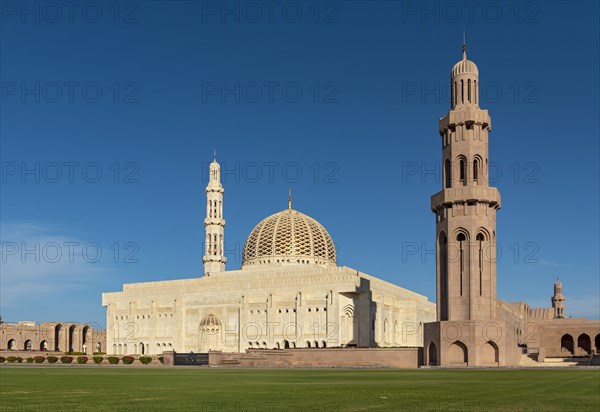 Sultan Qaboos Grand Mosque