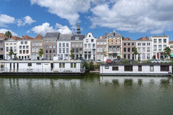 Cityscape with houseboats at Londensekaai