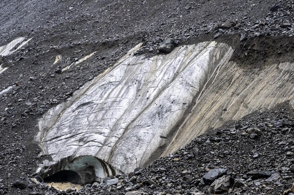 Glacier cave