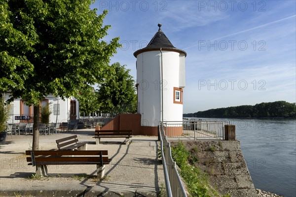 Water gauge house of the Worms Rhine level