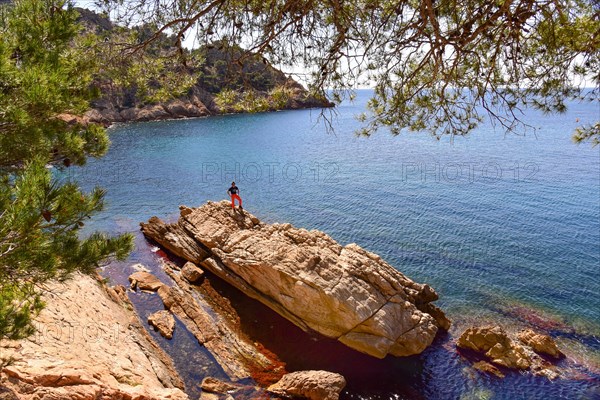Calanque de Mejan on the customs officers path